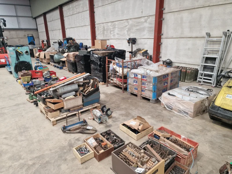 Malcolm Harrison Auctions Ltd - The Prees Yard - Garage Tools & Equipment Time Online Auction - Auction Image 5