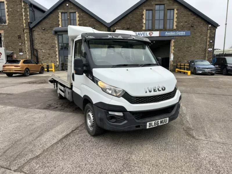 Gavel Auctioneers Ltd - 2016 Iveco Daily 35S11 Carrier Bed Recovery Truck Auction - Auction Image 2