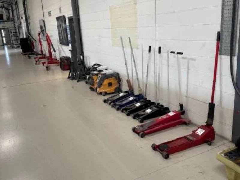 Lambert Smith Hampton - Milton Keynes - Assets of a Prestigious Classic Car Restoration Business For Sale By Online Auction - Auction Image 7