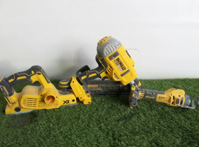 G J Wisdom & Co - Woodworking Machinery, Power Tools & General Building Site Equipment Auction - Auction Image 6