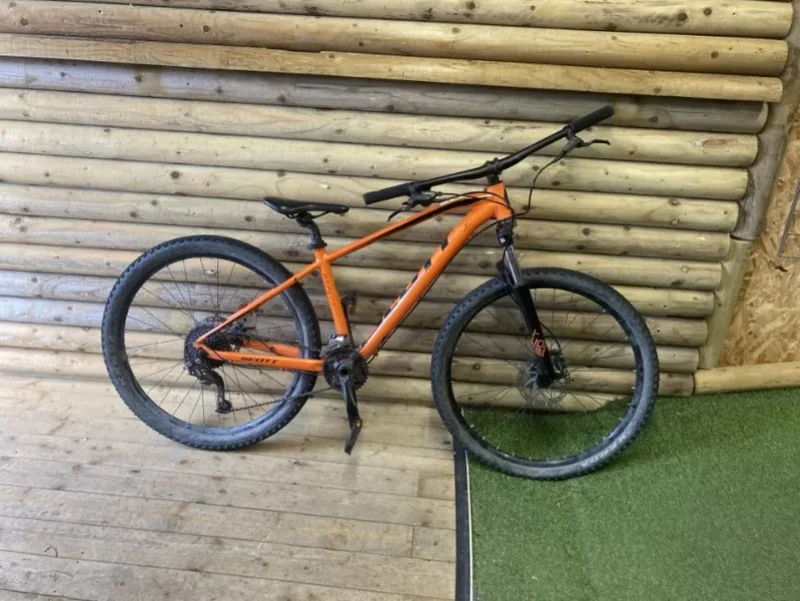 Gavel Auctioneers Ltd - Scott Bike Hire Business Stock Auction in Kent - Auction Image 4