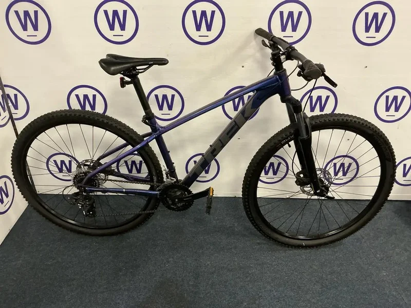 Wilsons Auctions - Glasgow - Police Scotland Bicycle Auction - Auction Image 2