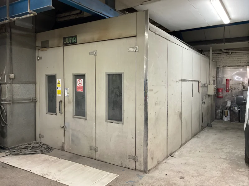 BPI Asset Advisory Ltd - Contents of Motor Vehicle Body Shop at Auction to include Commercial Vehicles, Repair Equipment, Tools & more - Auction Image 3