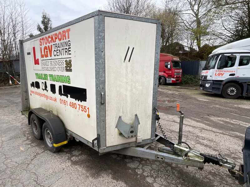 BPI Asset Advisory Ltd - Contents of HGV Training Centre to include Commercial Vehicles, Trailers & more - Auction Image 1