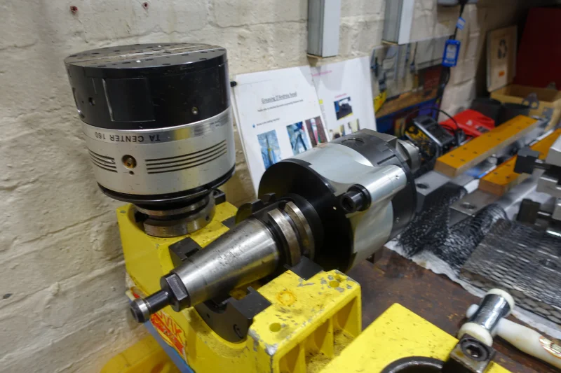 Cottrill & Co - Doosan HM1000 Heavy Duty Twin Pallet Horizontal Machine Centre - Auction Image 2