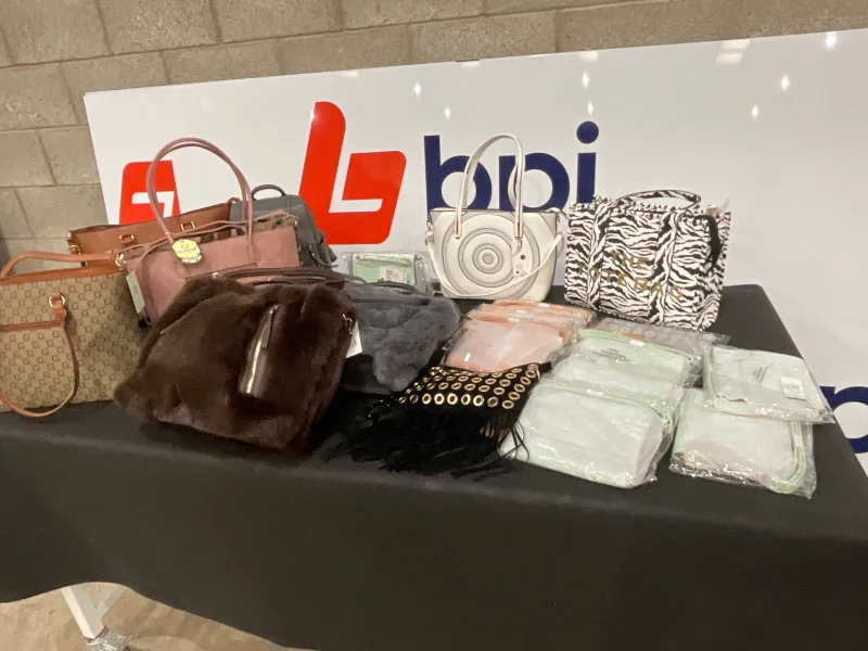 BPI - Suitcases, Handbags, Wallets, Purses, Accessories & Retail Display Equipment at Auction - Auction Image 1