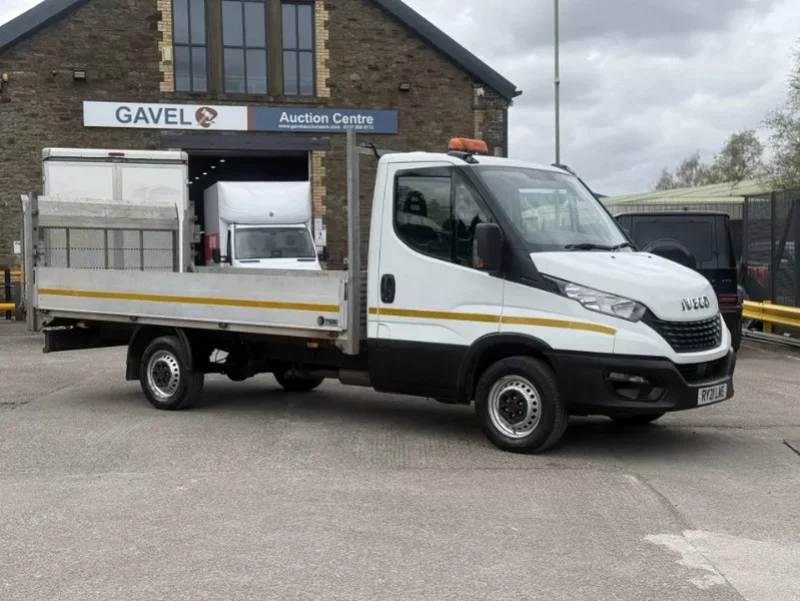 Gavel Auctioneers Ltd - 2021 Iveco Daily 35S14 Flatbed with Del DL500A Tail Lift Auction - Auction Image 1