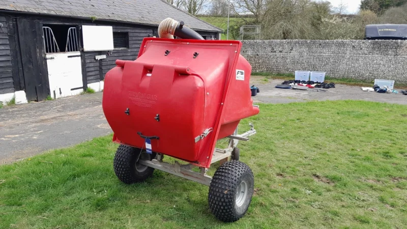 BTG Eddisons - Stockport - Assets of a Horse Racing Trainer at Auction - Auction Image 2