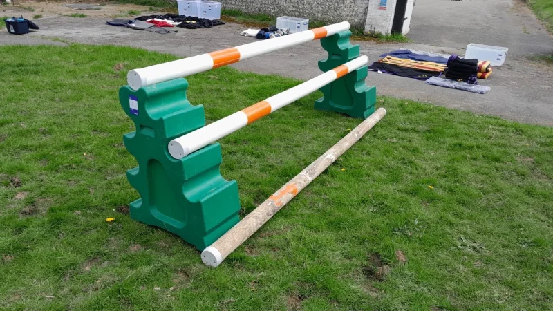 BTG Eddisons - Stockport - Assets of a Horse Racing Trainer at Auction - Auction Image 5
