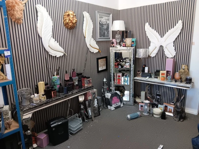 BTG Eddisons - Stockport - Approx £20k Retail Value of Stock of Homeware, Furniture, Decor & Accessories at Auction - Auction Image 9
