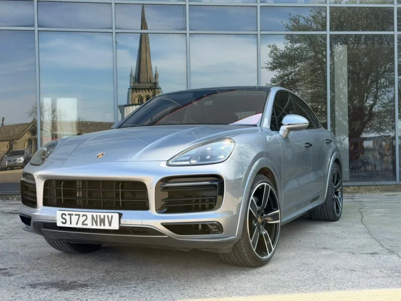 BTG Eddisons - Stockport - Prestige Cars to include Lamborghini, Porsche Cayenne, BMW, Land Rover, Range Rover, Audi, Mercedes & Light Commercials Auction - Auction Image 3