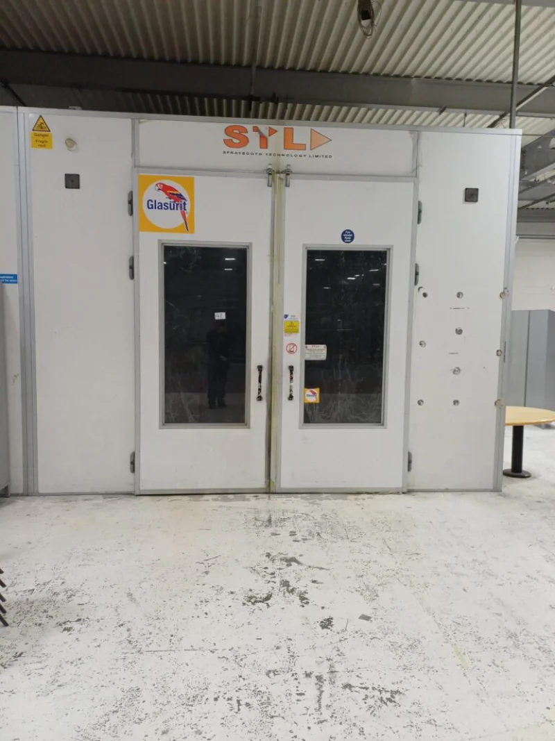 Hilco Global Europe - Southampton - Contents of a Wigan and Northampton Coach Building Workshop at Auction - Auction Image 4