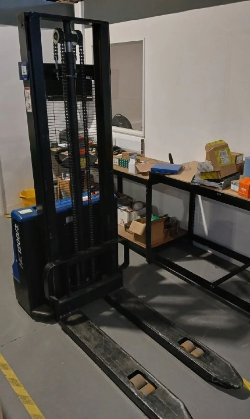 BTG Eddisons - Stockport - Assets of an Engineering Company to include 2015 Mercedes Sprinter Curtainsider, Electric Pallet Lifter and Machine Tools available at Auction - Auction Image 3