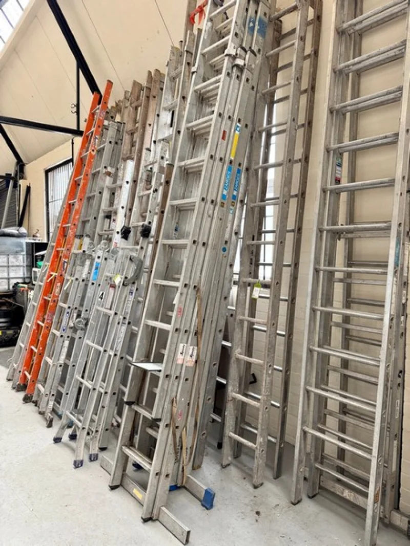 Pinder Asset Solutions Ltd - The Assets of an Insulation Installer inc 11 Vans, Insulation Filling Equipment, Compressor & Generators, Hand Tools, Ladders, Insulation Stock at Auction - Auction Image 6