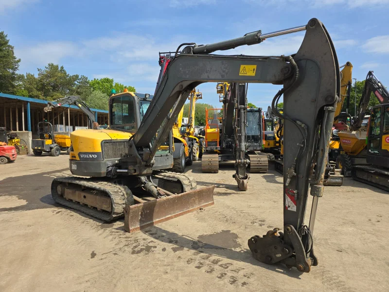 BPI - Excavators, Dumpers, Trailers & more at Auction - Auction Image 4