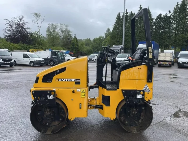 Gavel Auctioneers Ltd - Unreserved Online Auction - Stolen Recovered 2018 JCB VMT 260-120 Double Drum Road Roller - Auction Image 2