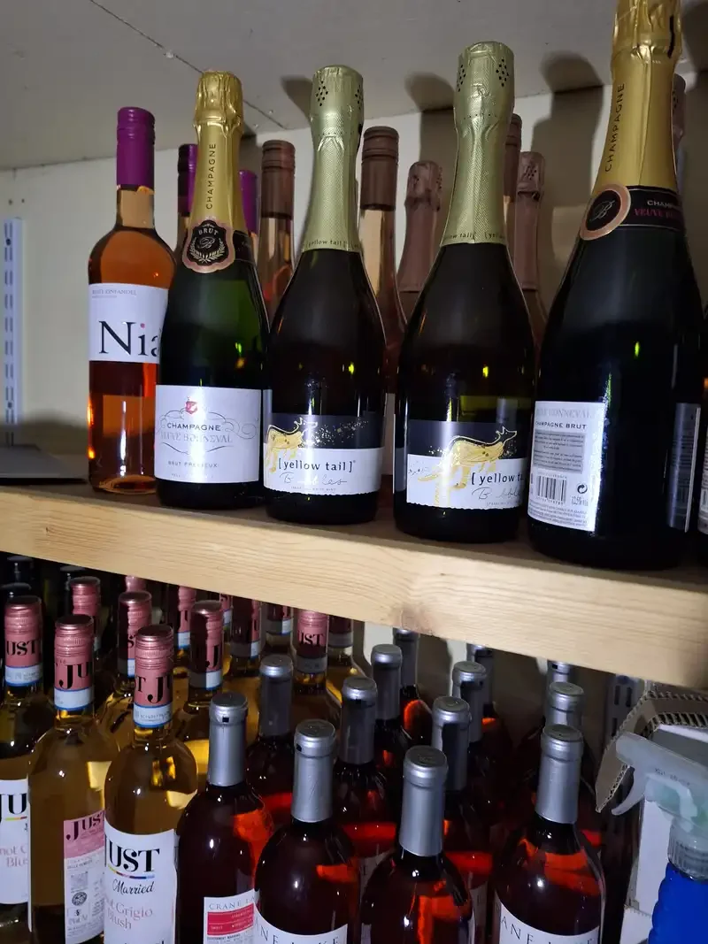 Williams Auctions - Unreserved Wholesale Alcohol Auction - Auction Image 2