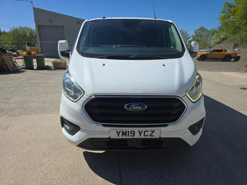 BPI - 2022 DAF LF 210 FA 4x2 Distribution Box Van, 2019 Ford Transit Custom & 2015 Mercedes-Benz Atego Curtainsider at Auction - Auction Image 4