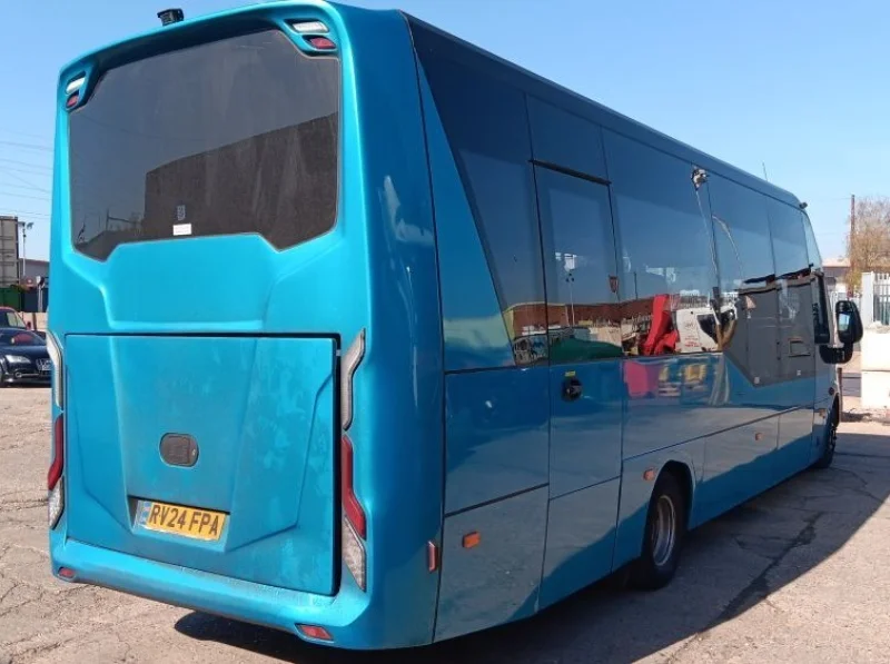 BTG Eddisons - Stockport - 3x Iveco Ilesbus Late Model Minibuses at Auction - Auction Image 3