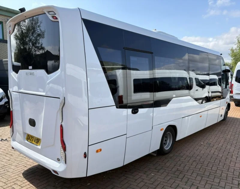 BTG Eddisons - Stockport - 3x Iveco Ilesbus Late Model Minibuses at Auction - Auction Image 4