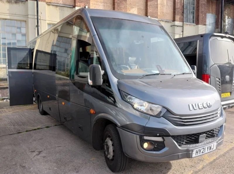 BTG Eddisons - Stockport - 3x Iveco Ilesbus Late Model Minibuses at Auction - Auction Image 7