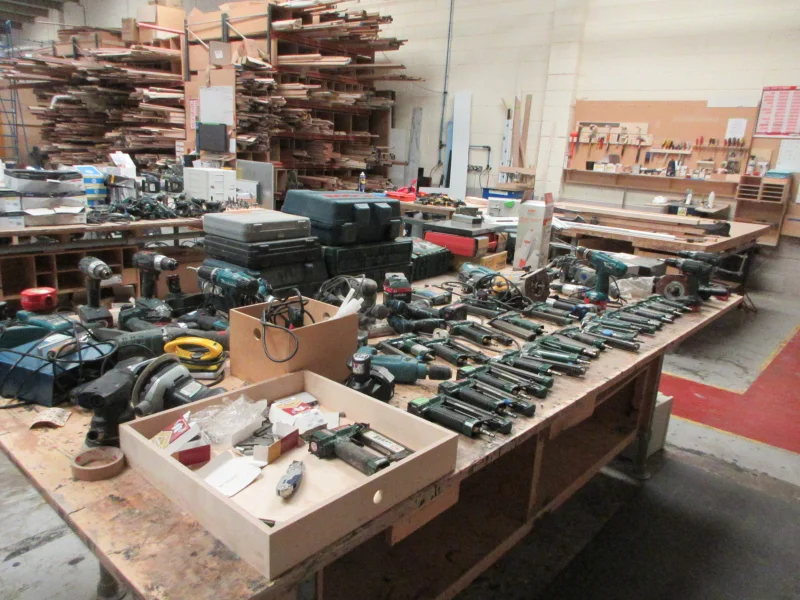 Lambert Smith Hampton - Bristol - Conventional Woodworking & Factory Equipment, Forklift, Motor Vehicles, Hand Tools, Picture Frame Stock at Auction - Auction Image 5