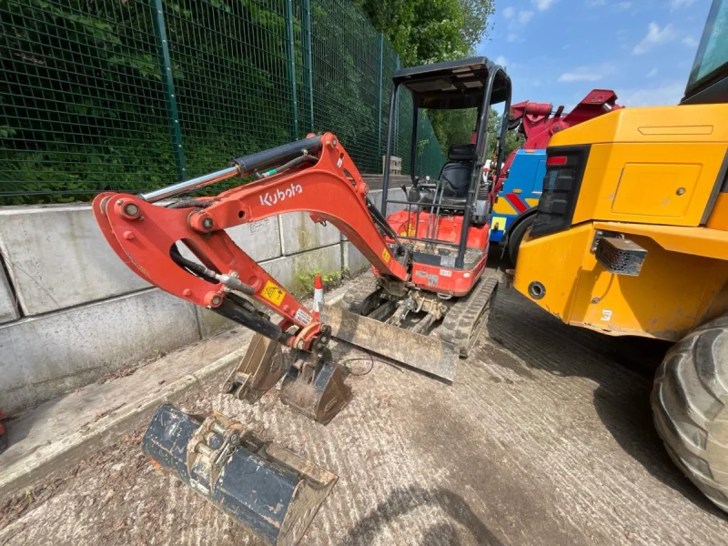 Hickman Shearer - Kubota Mini Excavator & JCB Site Dumper Private Treaty Sale - Auction Image 1