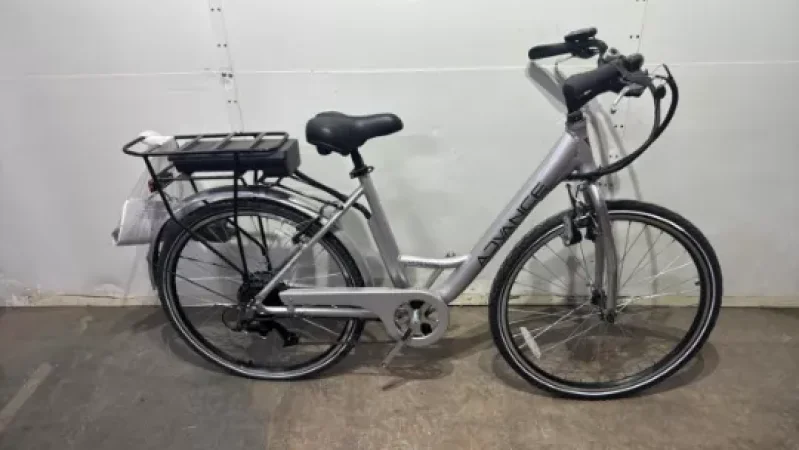 JPS Chartered Surveyors - Contents of E-Bike Sales & Service Centre | E-Bikes & Road Bikes | Parts & Accessories at Auction - Auction Image 3