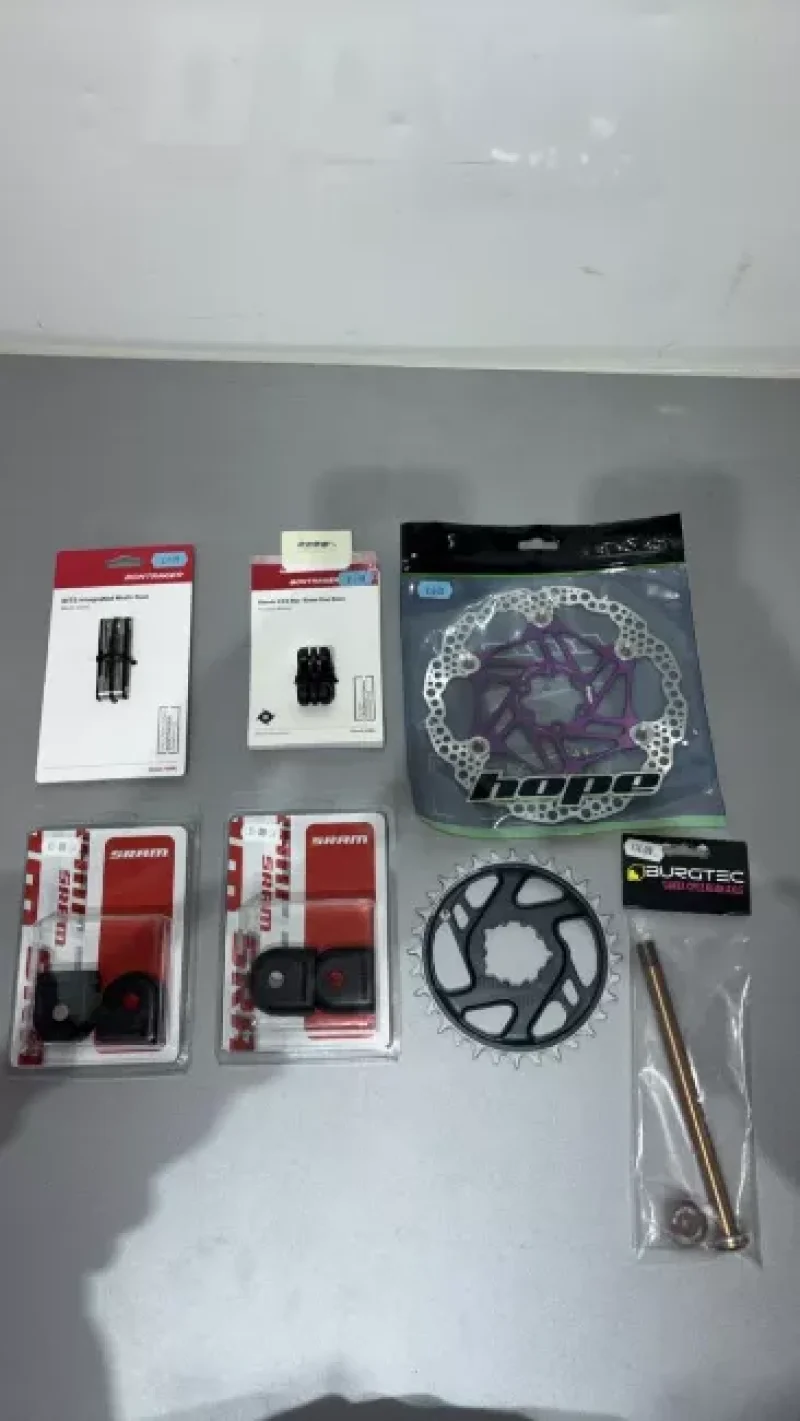 JPS Chartered Surveyors - Contents of E-Bike Sales & Service Centre | E-Bikes & Road Bikes | Parts & Accessories at Auction - Auction Image 6