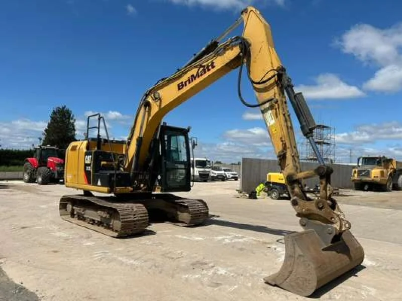 BPI - Agricultural Machinery, Plant, Commercial Vehicles & more at Auction - Auction Image 2