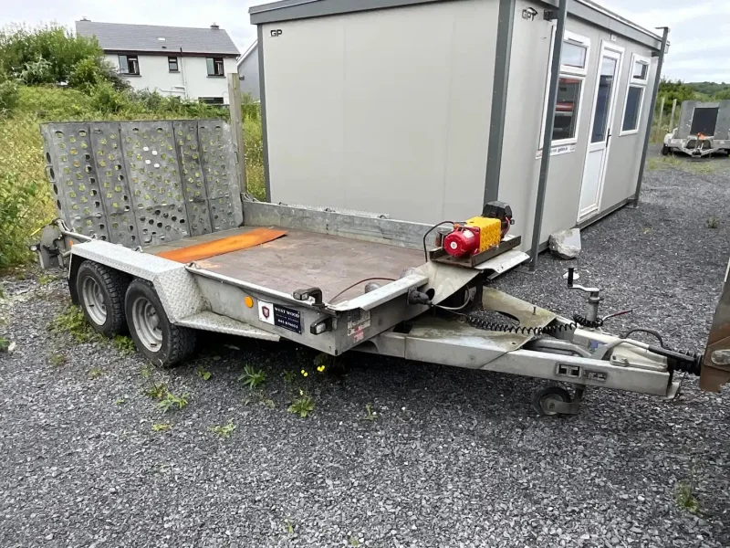 Wilsons Auctions - Dublin 22 - Auction Of Cabins, Containers & Plant - Auction Image 5