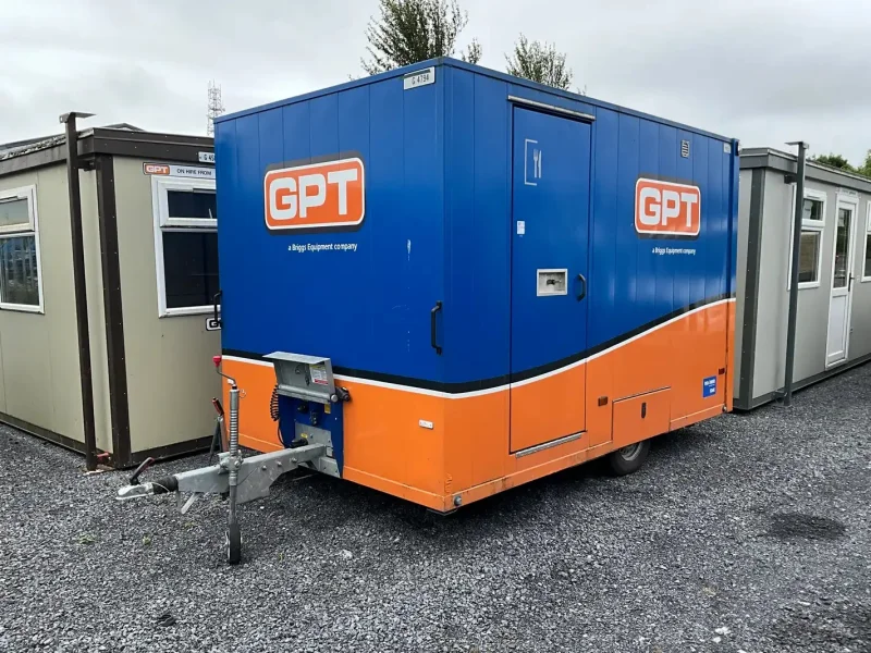 Wilsons Auctions - Dublin 22 - Auction Of Cabins, Containers & Plant - Auction Image 1