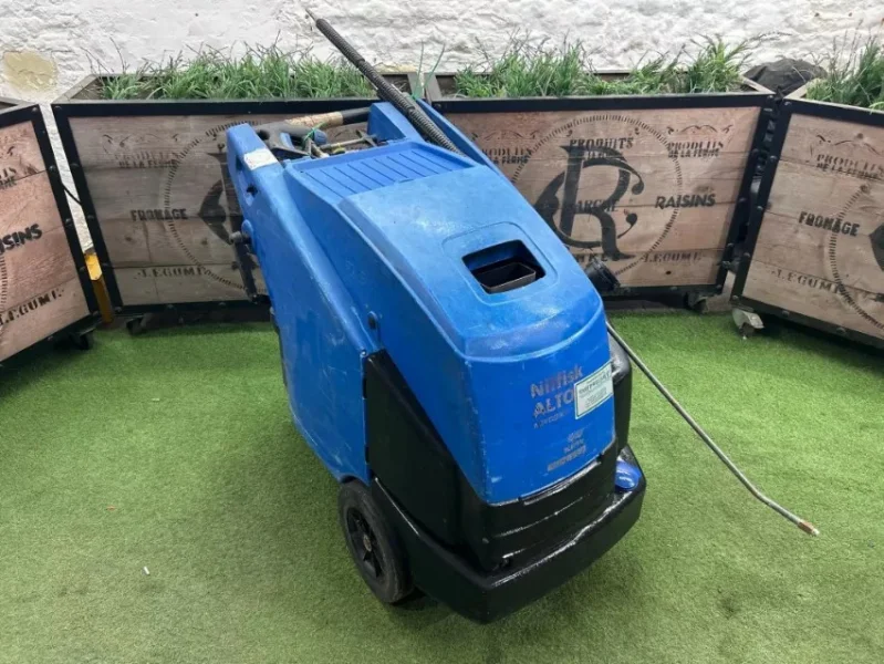Gavel Auctioneers Ltd - Commercial Kitchen, Window & Heavy-Duty Cleaning Equipment Auction - Auction Image 3