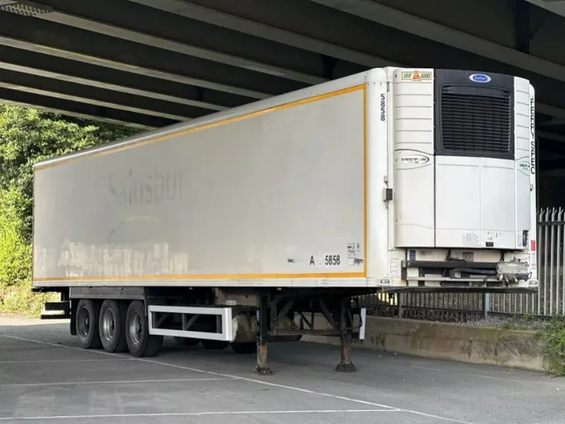 Gavel Auctioneers Ltd - Unreserved Online Auction - 2 No. 2015 Gray & Adams 13.6m Multi-Temp Fridge Trailers Auction - Auction Image 1