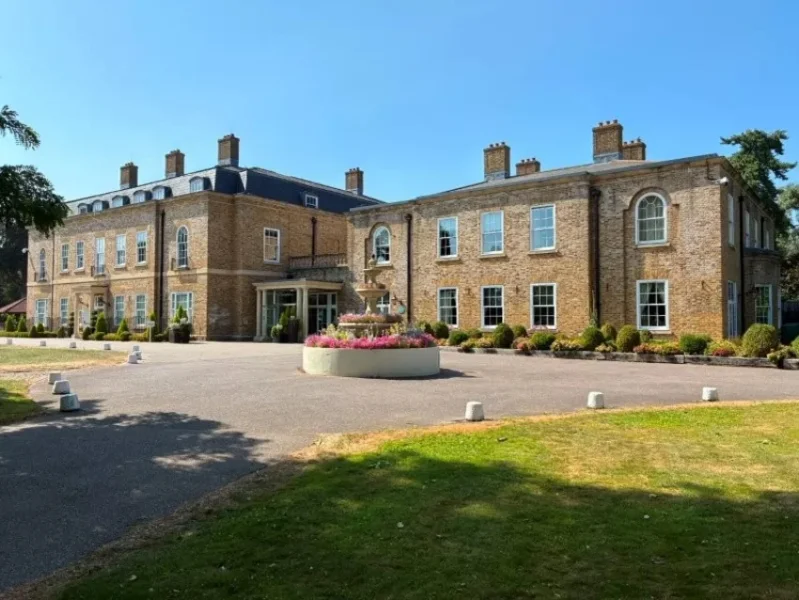Sanderson Weatherall LLP - London - Contents of a Luxury 54-Bedroom Boutique Hotel and Spa at Auction - Auction Image 1