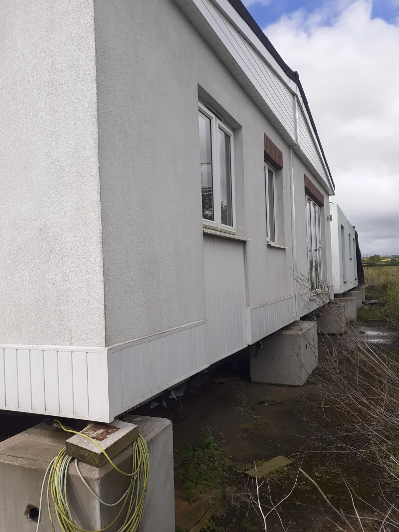 BPI - 9.5m x 10m 2 Bay Modular Home at Auction - Auction Image 4