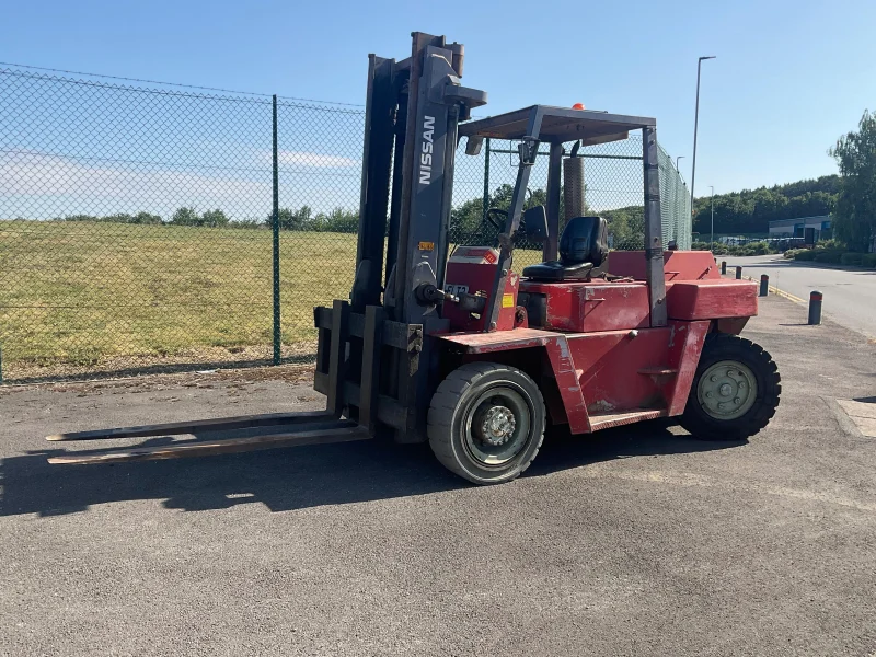 BPI - Forklift Trucks, Multidirectional Sideloader & Electric Tow Tug Tractor & Trailer Mounted Cherry Picker at Auction - Auction Image 4