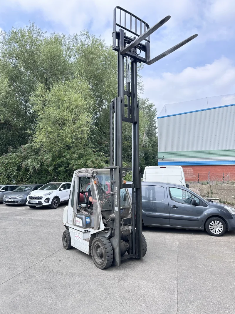 Cottrill & Co - Amada Press Brake, Durma Guillotine, Swift Plasma Cutter, Sheet Metal & Fabrication Machinery, Compressor & Fork Lift Truck at Auction - Auction Image 4