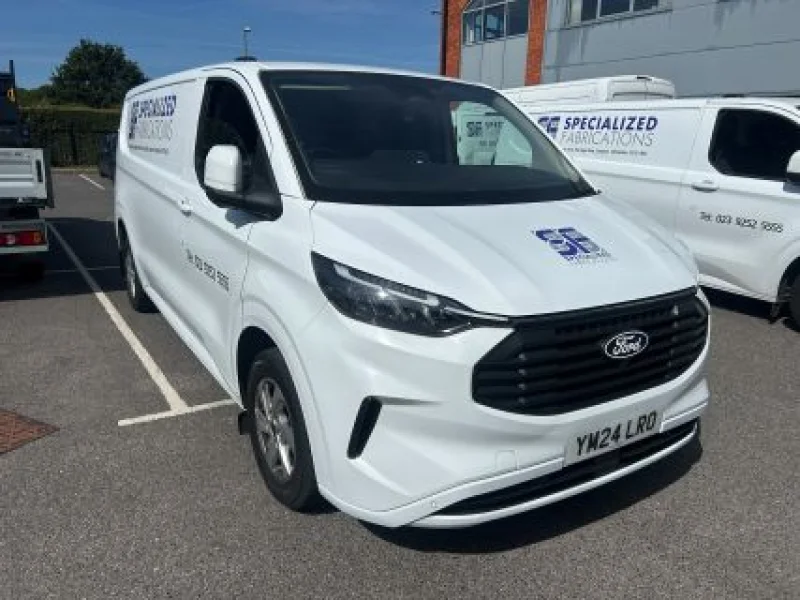 Lambert Smith Hampton - Southampton - Modern Commercial Vehicles, Fabrication & Welding Equipment Auction - Auction Image 2