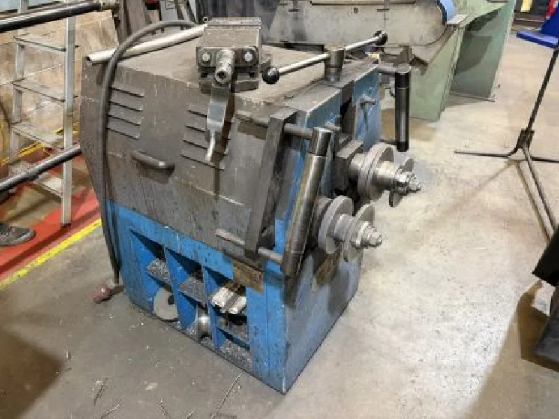 Lambert Smith Hampton - Southampton - Modern Commercial Vehicles, Fabrication & Welding Equipment Auction - Auction Image 5
