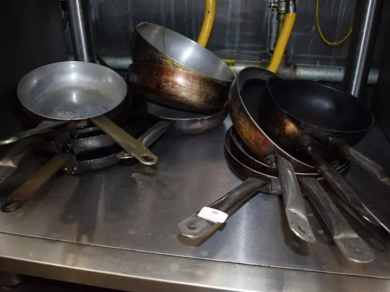 Gilbert Baitson - Vola Social Club Catering Equipment & Contents Auction - Auction Image 2