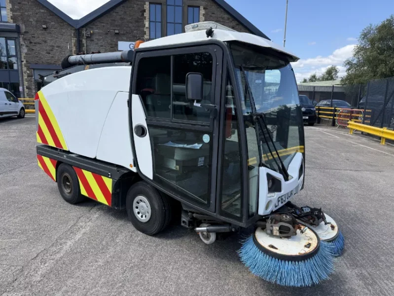 Gavel Auctioneers Ltd - 2014 Johnston Sweepers CX201 Compact Road Sweeper at Auction - Auction Image 1