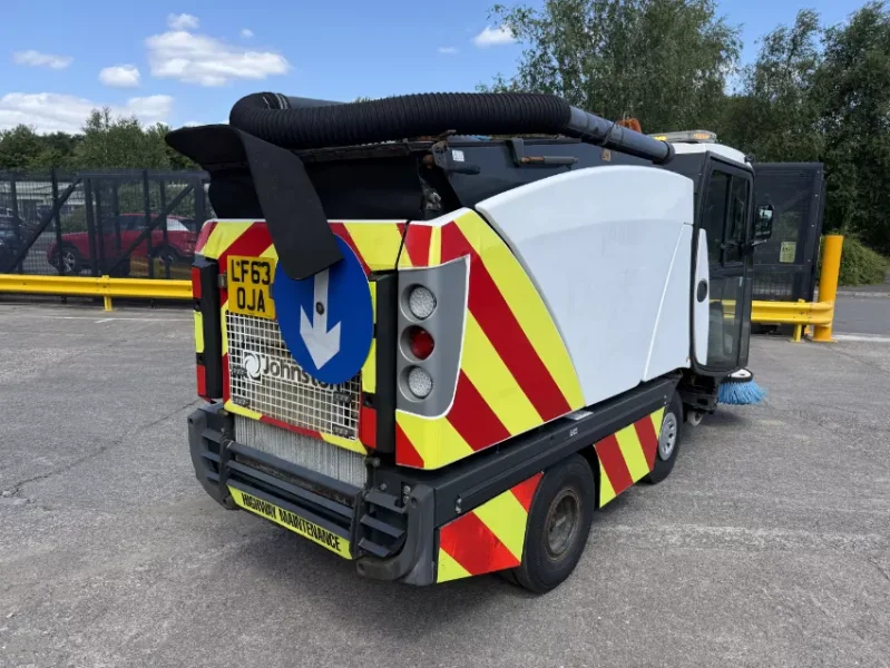Gavel Auctioneers Ltd - 2014 Johnston Sweepers CX201 Compact Road Sweeper at Auction - Auction Image 4