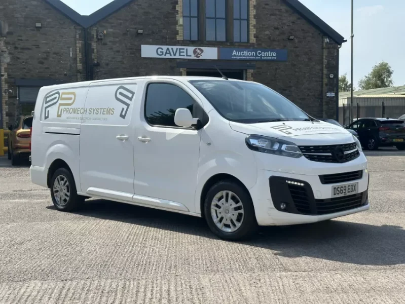 Gavel Auctioneers Ltd - Unreserved Online Auction - 2020 Renault Trafic SL28 Sport & 2019 Vauxhall Vivaro 2900 Sport at Auction - Auction Image 1