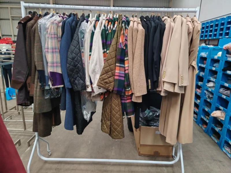 BTG Eddisons - Scunthorpe - Designer Coats by Holland Cooper, GANT, Ariat, Welligogs, Hartwell, Jayley and Amara Reya available at Auction - Auction Image 4