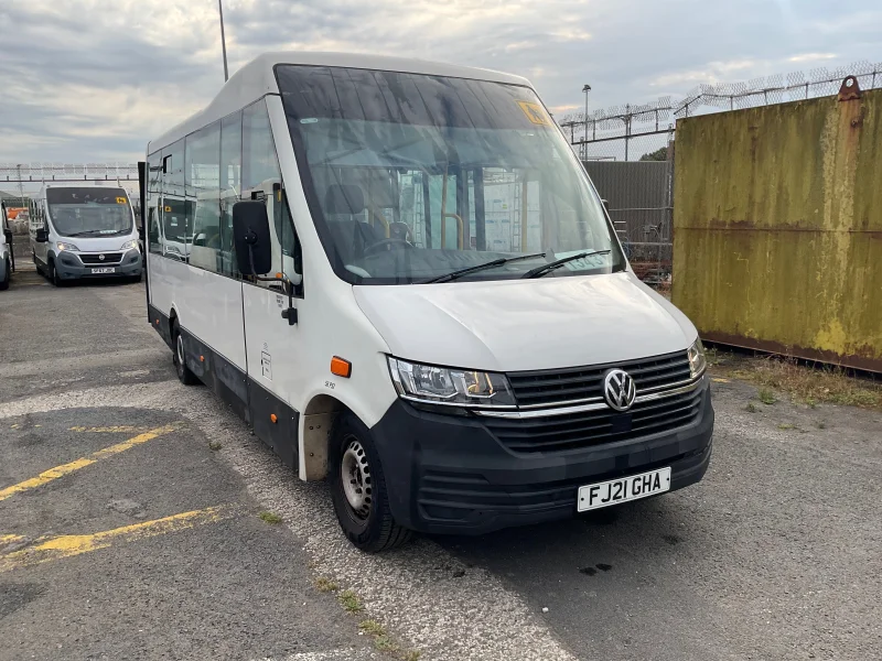 BPI - Volkswagen & Fiat Minibuses with Rear Mobility Access on behalf of Local Council at Auction - Auction Image 3