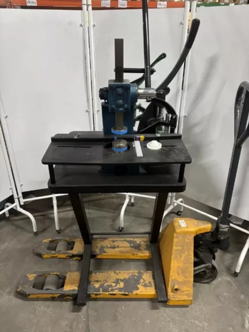 JPS Chartered Surveyors - Quantity of Sewing Machines, Inks & Accessories | ZOJE, Brother, Silk Threads & More at Auction - Auction Image 2