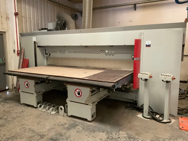 BPI - Entire Contents of Woodworking Workshop to include Machinery, Forklifts, Scissor Lift, Extraction Units, Tools & more at Auction - Auction Image 4