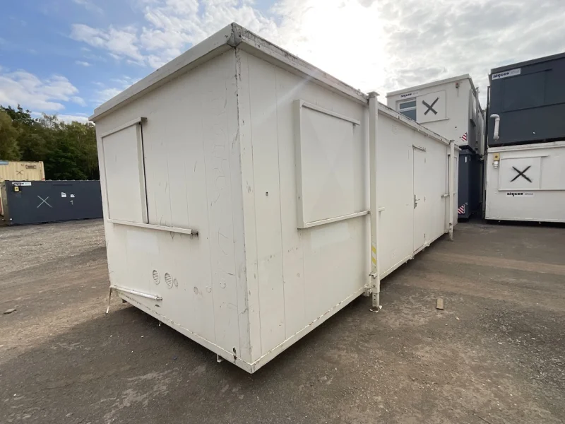 BPI - Site Accommodation to include 32ft & 16ft Anti-Vandal Units, 40ft & 32ft Containers & 12ft Smoking Shelter at Auction - Auction Image 3