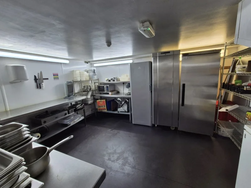 BTG Eddisons - The Assets of a Highly Regarded Takeaway at Auction - Auction Image 2